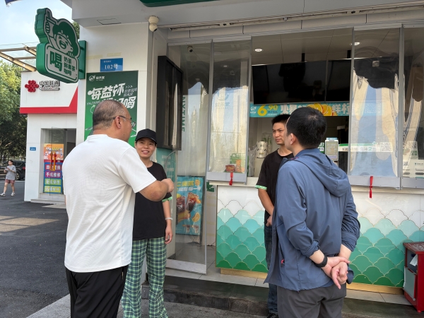 整治检查护航 夯实节前安全根基 ——公司全面启动“食品安全整治专月”活动